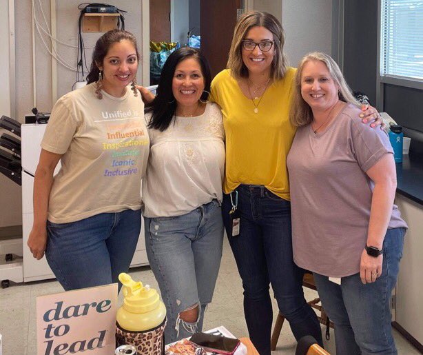 Erica Castillo tweet media