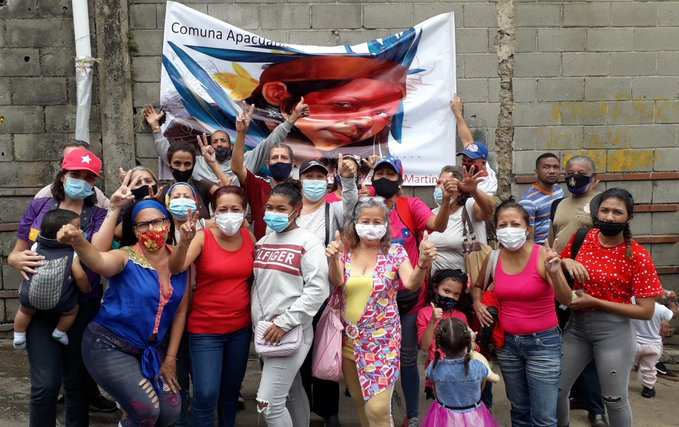 ApcLeoncio's tweet photo. Con la fuerza y lealtad de los hombres y mujeres de la aguerrida #ComunaApacuana, parroquia #LeoncioMartínez del Edo. Bolivariano de Miranda, le darán la gran victoria el #08Agosto a nuestro Gobernador @HectoRodriguez y al Alcalde @JoseVRangelA ¡Venceremos!
#LaClaveEsVacunarse https://t.co/miMAEWkBuW