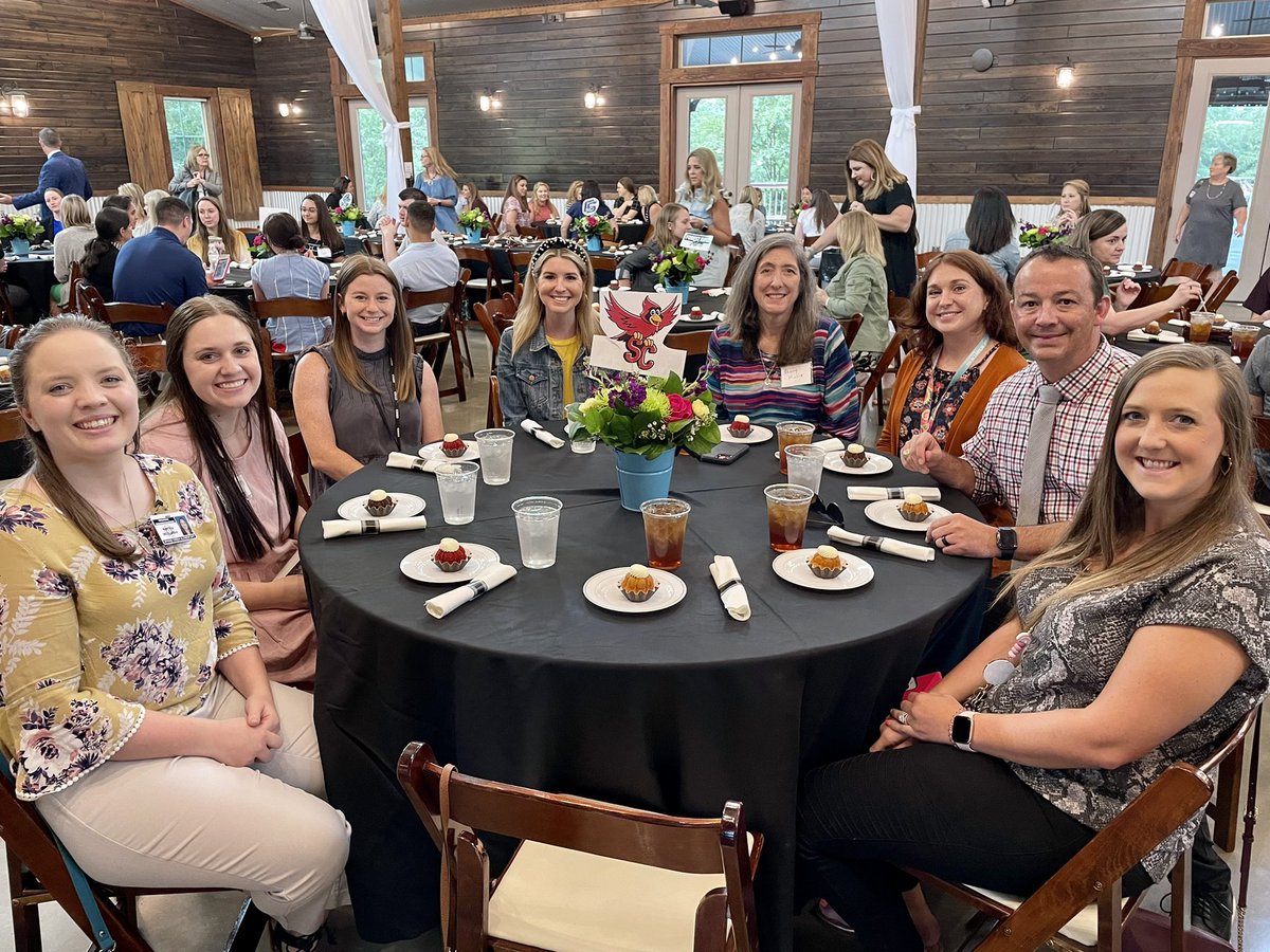 sc_elementary's tweet image. What a great group! Excited to work with this group of dedicated educators we are welcoming to @sc_elementary and @CSISD.