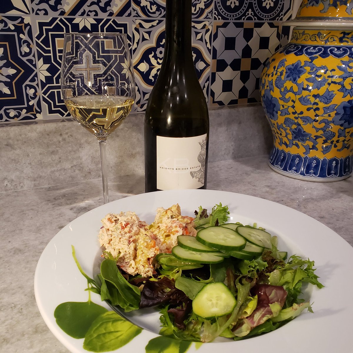 Martin Cody, Wine, Founder, Entrepreneur (@mccellarangel) on Twitter photo #NationalWhiteWineDay
Wow, what a stunning Chardonnay from <a href="/kb_wine/">Knights Bridge Winery</a>! 2018 Knights Valley. Pairs well with this gorgeous tuna fish salad. Thank you Knights Bridge! #NationalWhiteWineDay
Wow, what a stunning Chardonnay from <a href="/kb_wine/">Knights Bridge Winery</a>! 2018 Knights Valley. Pairs well with this gorgeous tuna fish salad. Thank you Knights Bridge!