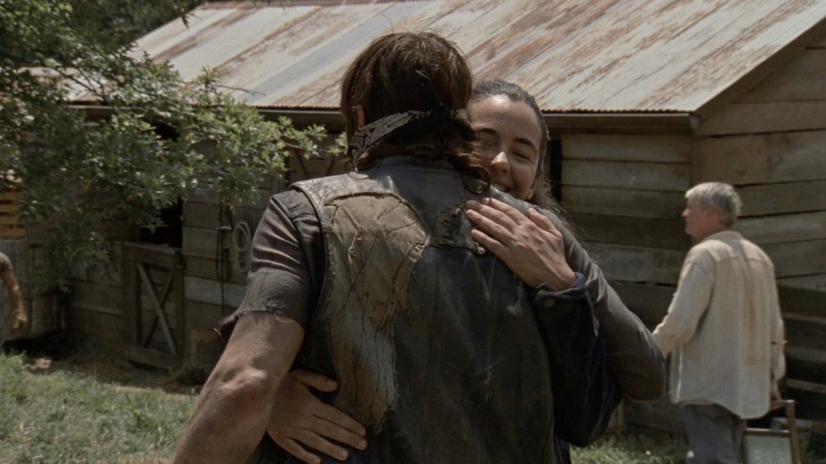 sweetdixonss's tweet image. Daryl with his little gay frens 🥺❤️ #thewalkingdead