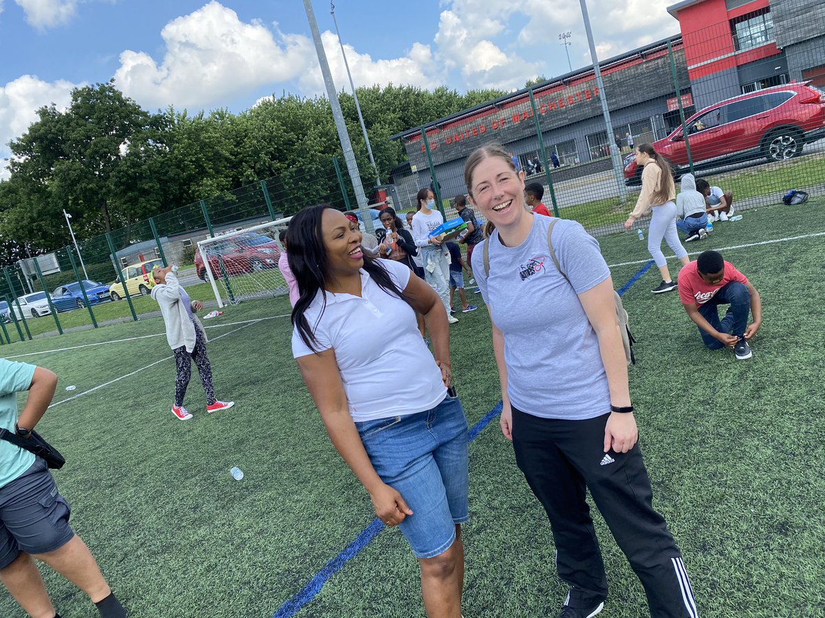 ReflecTeen's tweet photo. We love it when #Friends of #ReflecTeen comes in to see us in action.
:
Day 3 #HAF2021 is a wonderful day of friendship &amp; getting to see our lovely friends @SStreetgames @the_LTA @manchesteryz working together for a collective mission &amp; purpose.
@ManCityCouncil @DofE @Young_MCR https://t.co/2HdKbYc8pU