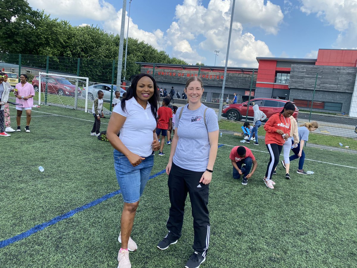 ReflecTeen's tweet photo. We love it when #Friends of #ReflecTeen comes in to see us in action.
:
Day 3 #HAF2021 is a wonderful day of friendship &amp; getting to see our lovely friends @SStreetgames @the_LTA @manchesteryz working together for a collective mission &amp; purpose.
@ManCityCouncil @DofE @Young_MCR https://t.co/2HdKbYc8pU