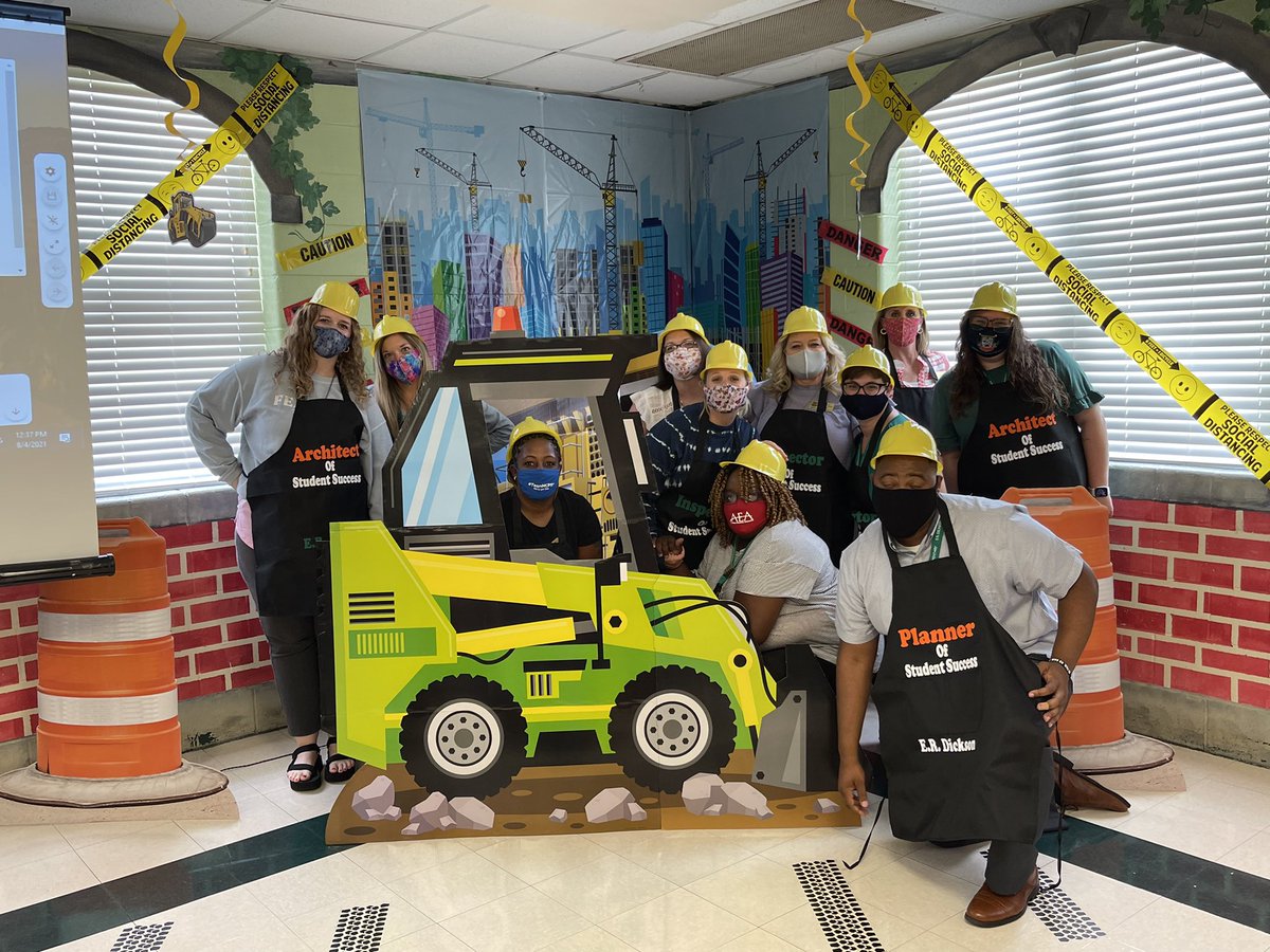 ERD CONSTRUCTION CREW ON SITE AND READY FOR STUDENT BUILDING! <a href="/DicksonTigers/">E.R. Dickson Tigers</a> Staff members are architects, builders, inspectors, planners and constructors of building instructional activities for student success! <a href="/MobilePublicSch/">MobilePublicSchools</a>