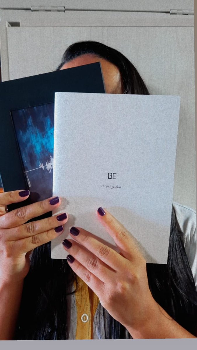 dainabothe's tweet image. Chegou meu BE Delux que ganhei na rifa da @FundPurpleDream sério elas são demais 😭😭💜

Agradeço todo o carinho desde o início! Nunca achei que iria ganhar, na verdade foi a primeira vez.

Essa rifa foi para ajudar o trabalho maravilhoso da @ARMY_HTP  💜💜