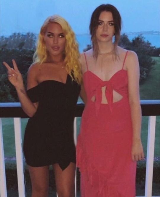 gemmastyles___'s tweet photo. auguri vita mia 😍😍😍🤪🤪 https://t.co/t1MHQLYQ9x