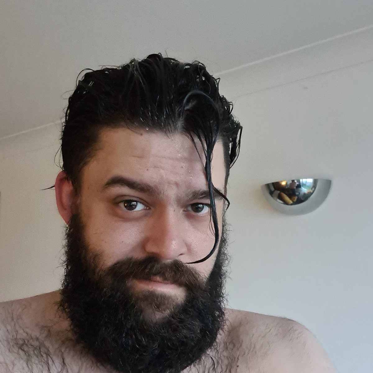 Boss_Dan628's tweet photo. Just out of the shower who's coming over to dry me off? https://t.co/s38FerriYN