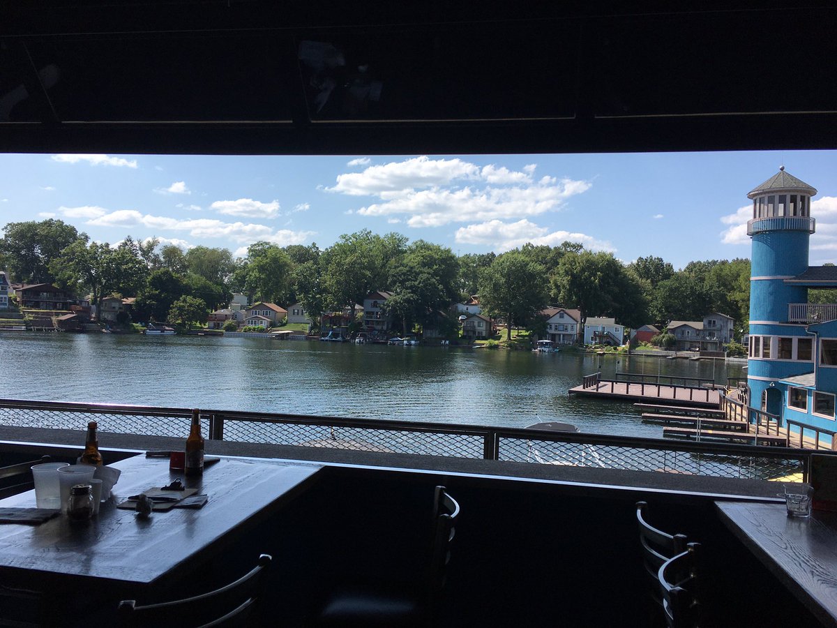 Kicking back with a Bud Light Lime at <a href="/PicksAtPLX/">PICK'S At PLX</a> - what beautiful weather!