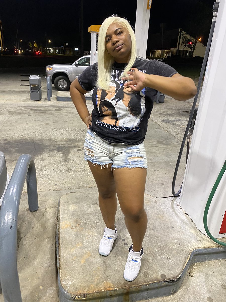kanejashantell's tweet photo. shawty a g but her vibe pretty ✨🤍 https://t.co/fGFYVEKCpc