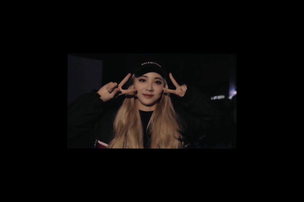 — 𝐇𝐀𝐕𝐄 𝐀 𝐆𝐎𝐎𝐃 𝐄𝐕𝐄𝐍𝐈𝐍𝐆!

życzę wszystkim miłego wieczoru bądź miłej nocy, każdy kto jest poza domem niech na siebie uważa, a ci w domach niech odpoczywają i śpią dobrze!! wrzucam do tego moje zdjęcie z wczorajszego spaceru 

—  ♡