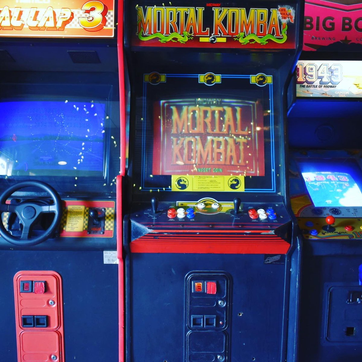 bigbossbeer's tweet photo. It’s all fun and games in the Big Boss Taproom. And by fun we mean beer! And by games we mean ping pong, darts and arcade classics!
#bigbosstaproom #beer #taproom #arcade #arcadegame #pinball #nextplayer #beerstagram #tabletennis #beerolympics https://t.co/yuFocWgF0g