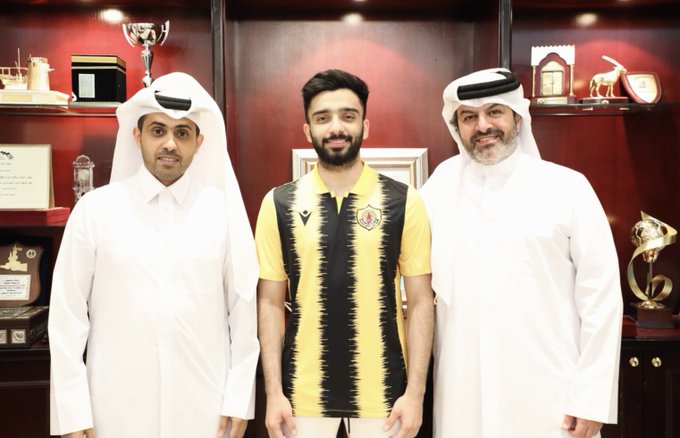 اعلن نادي قطر الرياضي عن التعاقد مع اللاعب أحمد معين لمدة موسم واحد لدعم صفوف الملك القطراوي في الفترة المقبلة.