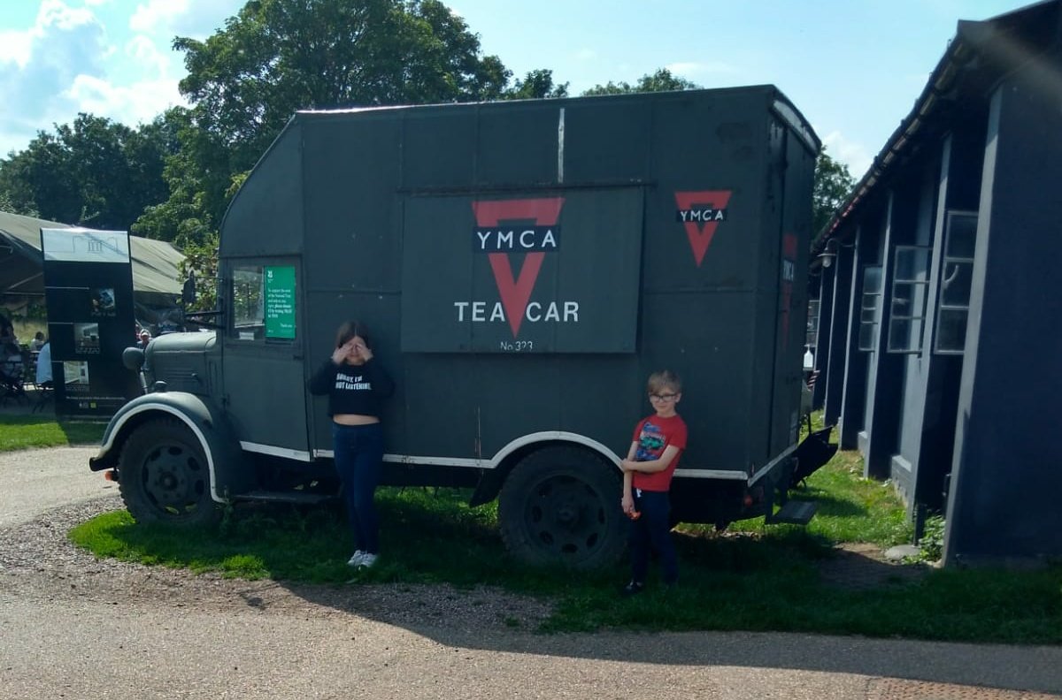 Love this. My youngest two went to <a href="/NTCroome/">Croome NationalTrust</a> with their grandparents today and met Bertha the Tea van. #YMCA spotting ❤️

<a href="/apmdaly/">Annette Daly</a> @simonrhill <a href="/philsimpson01/">Phil Simpson</a> <a href="/YMCAEng_Wales/">YMCA England & Wales</a>
<a href="/YMCAWorcs/">YMCA Worcestershire</a>