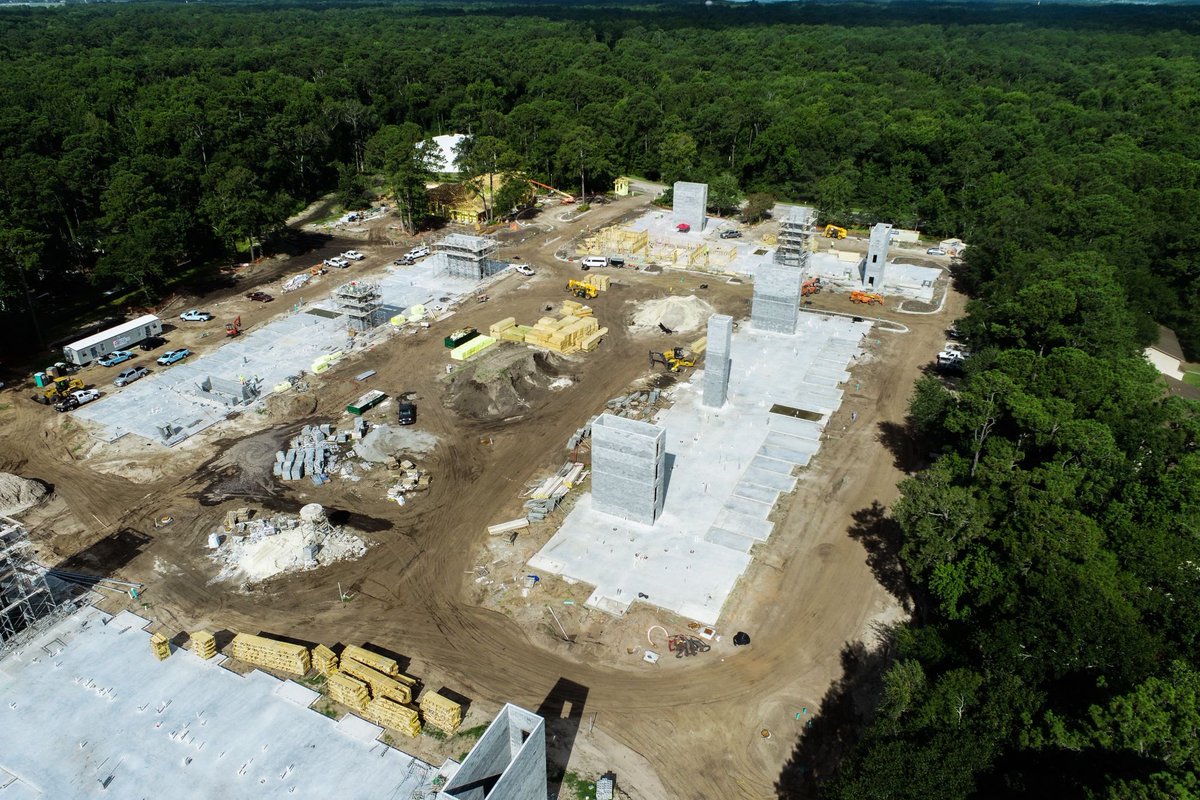 Construction is underway on our new multifamily community located in Hilton Head Island. There will be 260 residences with luxury amenities including pickleball courts and resort-style pool. Stay tuned for development updates on this beautiful project.