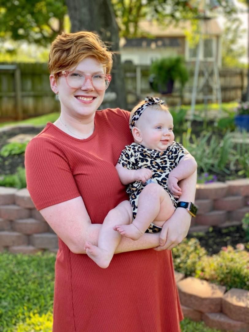 HeritageBroncos's tweet photo. Welcome Mrs. Chelsea White to HMS. @MrsWhite6th we are so glad to have you join our Bronco family. @HeritageBroncos @HMSShimmick #ProudToBeABronco https://t.co/EbQT7b69O0