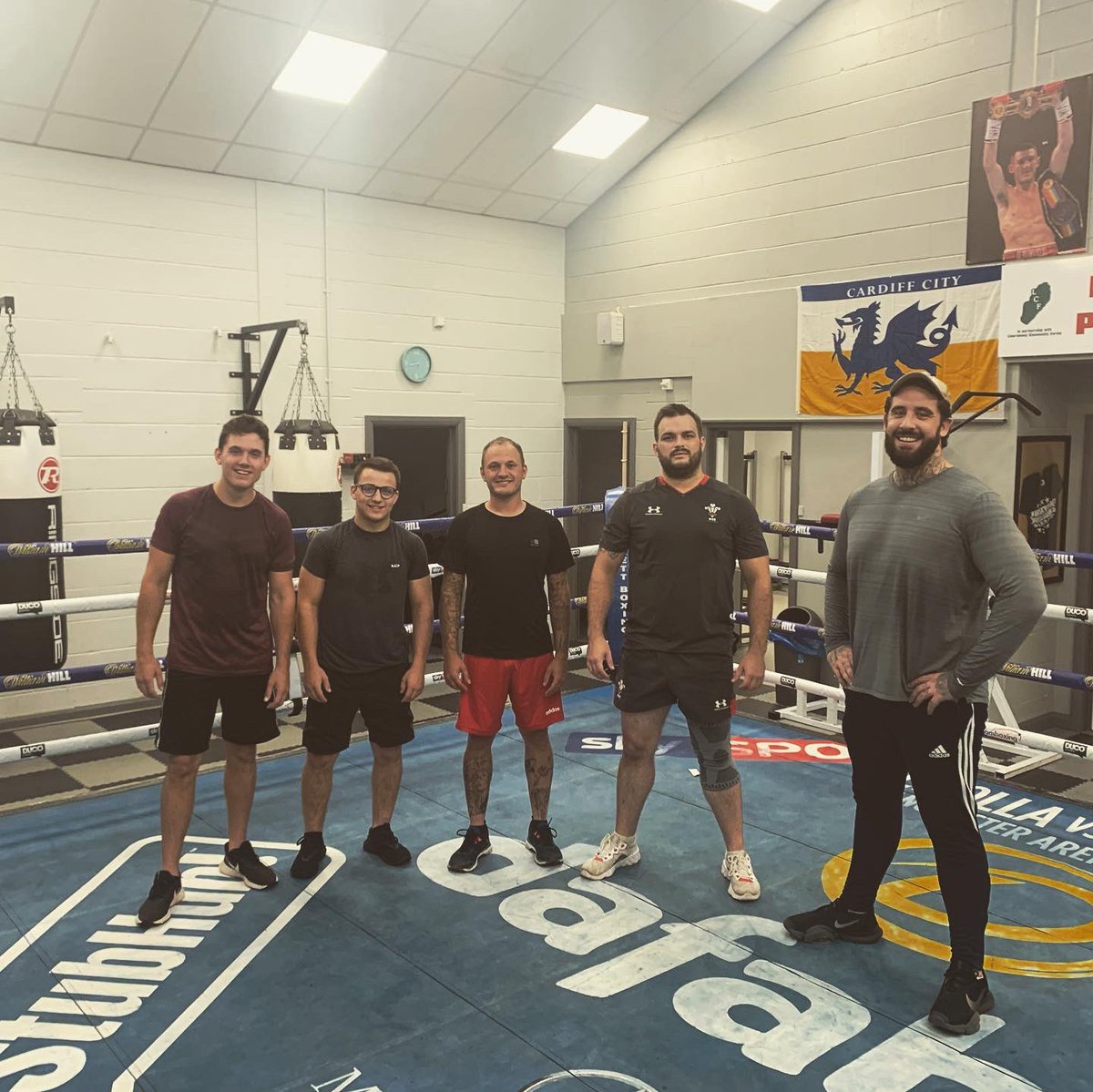 brotectors's tweet photo. Our first #brobox was a huge success tonight 🥊 We loved every minute of it! Big thank you to our partners @tnlcommunityfund and @mesoamen Well done lads 👏🏽 #breakthestigma #brotectors #mesoaformen #mentalhealth #mentalhealthawareness #community https://t.co/y0eqG5S22q