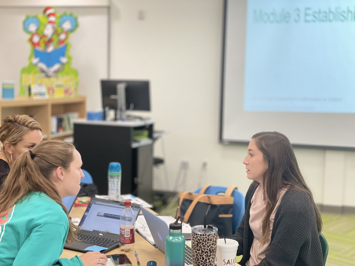 Shea_Holland_IC's tweet photo. Our Reading Academy participants are hard at work! These ladies are investing in a year of learning to ensure our students are getting every skill, resource and advantage The Science of Teaching Reading has to offer! #TheyInspireMe #ShiningBrighterThanEver #SAReads @BoerneISD https://t.co/t2xqDm4pp7