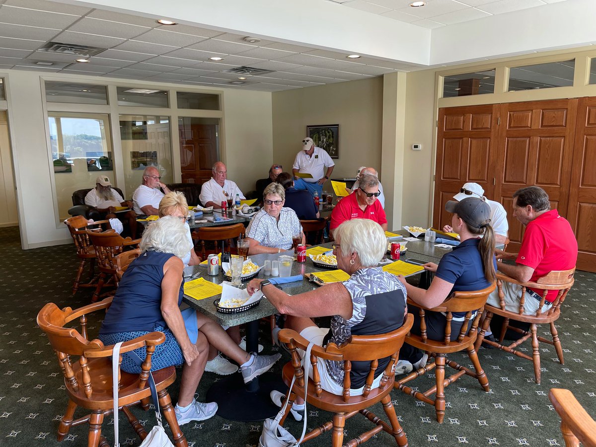 NorthernOhioGA's tweet photo. Today the Toledo District ran a Course Rating Seminar at Toledo Country Club with on course review! #CourseRating https://t.co/7cKFZlFpRI