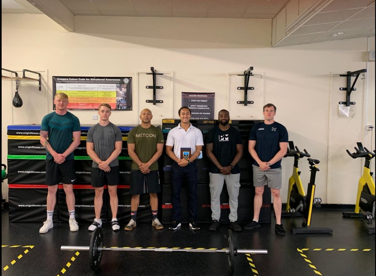 BenjaminParam's tweet image. Feeling proud to have run a weightlifting workshop for the PTIs on an Army MSK placement. No, not the usual bag of tricks as a physio student, but honoured to pass on my skills as a coach to these guys and receive their gratitude.