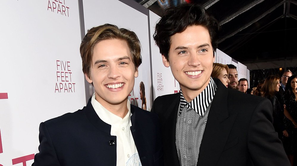 Happy 29th Birthday to my favorite actors from childhood- Dylan and Cole Sprouse! 