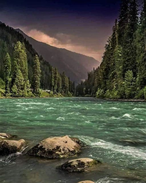 diversclub's tweet photo. The valley possesses scenic beauty, panoramic views, towering hills on both sides of the noisy Neelam river, lush green forests, enchanting streams, and attractive surroundings.[2] The valley tops the best natural places in Pakistan
A view From Neelam Valley
#PakistanBeautiful https://t.co/BBwXfxK2Fc
