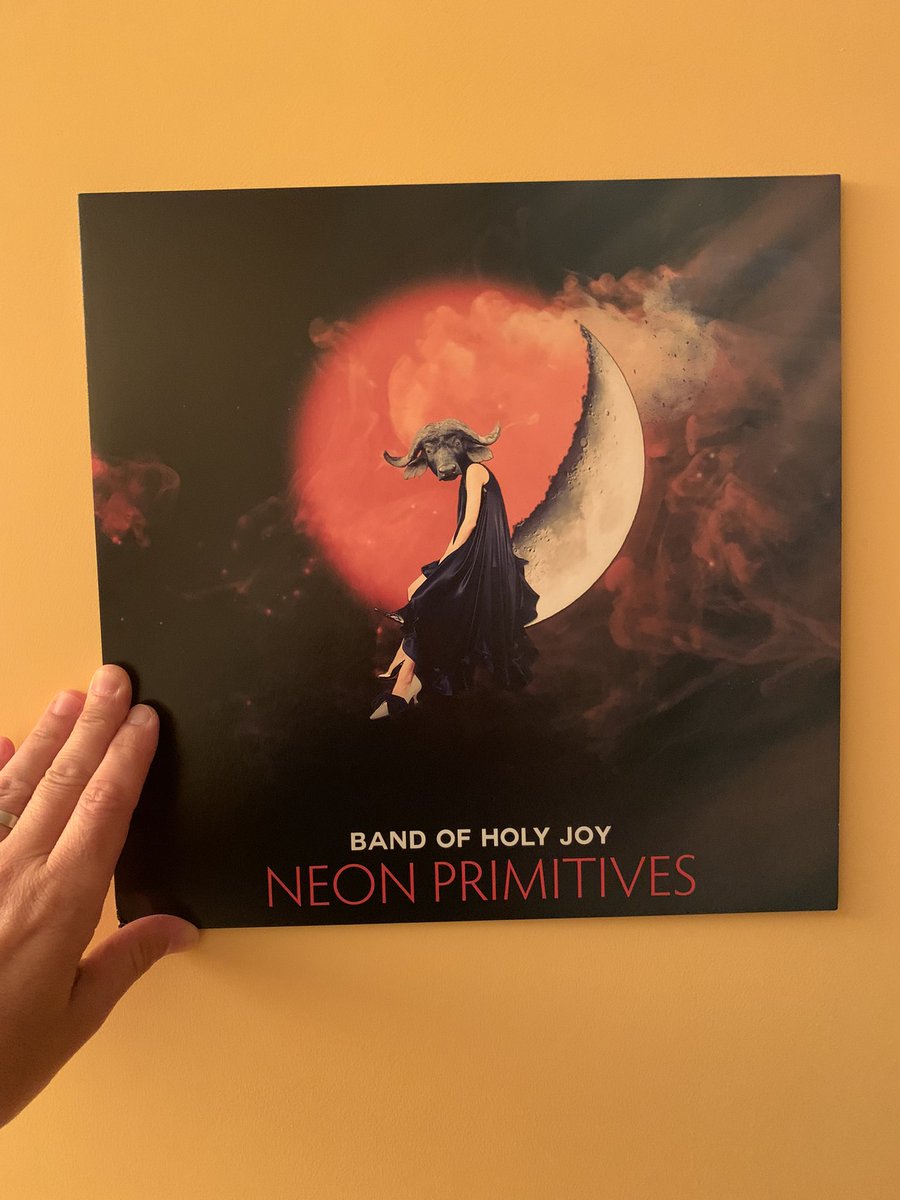 JonathanWood's tweet photo. Hey all you lovely clowns, you lonely people, naked survivalists…
•
…I hope you’re paying attention to this rather marvellous band.
•
Band Of Holy Joy; Neon Primitives, 2019.
•
#independent #bandofholyjoy #nowplaying https://t.co/tcDfgIzf23