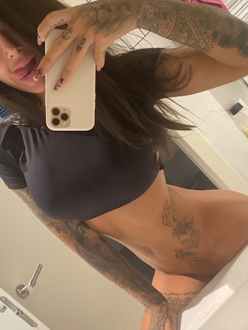 Te espero para video llamadas en mi Only fans free 🔥🔥 ahora conectada !! https://t.co/2WihYCAJjt 🔥🔥🔥🔥🔥🔥🔥