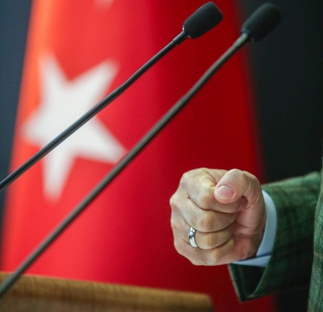 Sonuna kadar devam sonuna kadar Recep Tayyip Erdoğan ciyim. Sonuna kadar ak parti milletinin yanındayım