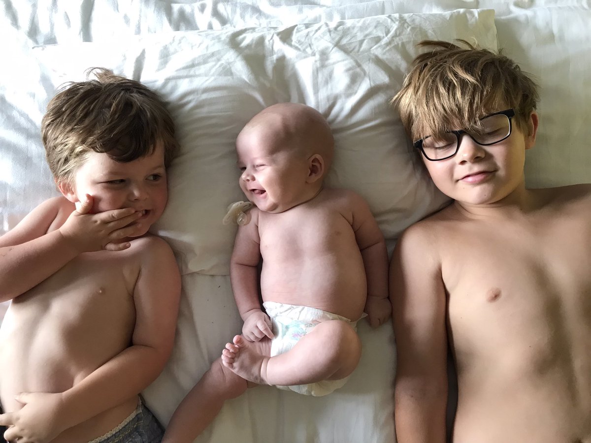jmannison's tweet photo. So hard trying to take a picture for the Mrs Bday today 🤣🤣🤣. #DadOf3 #8WeekOld #3YearOld #8YearOld https://t.co/8RU03aDju6