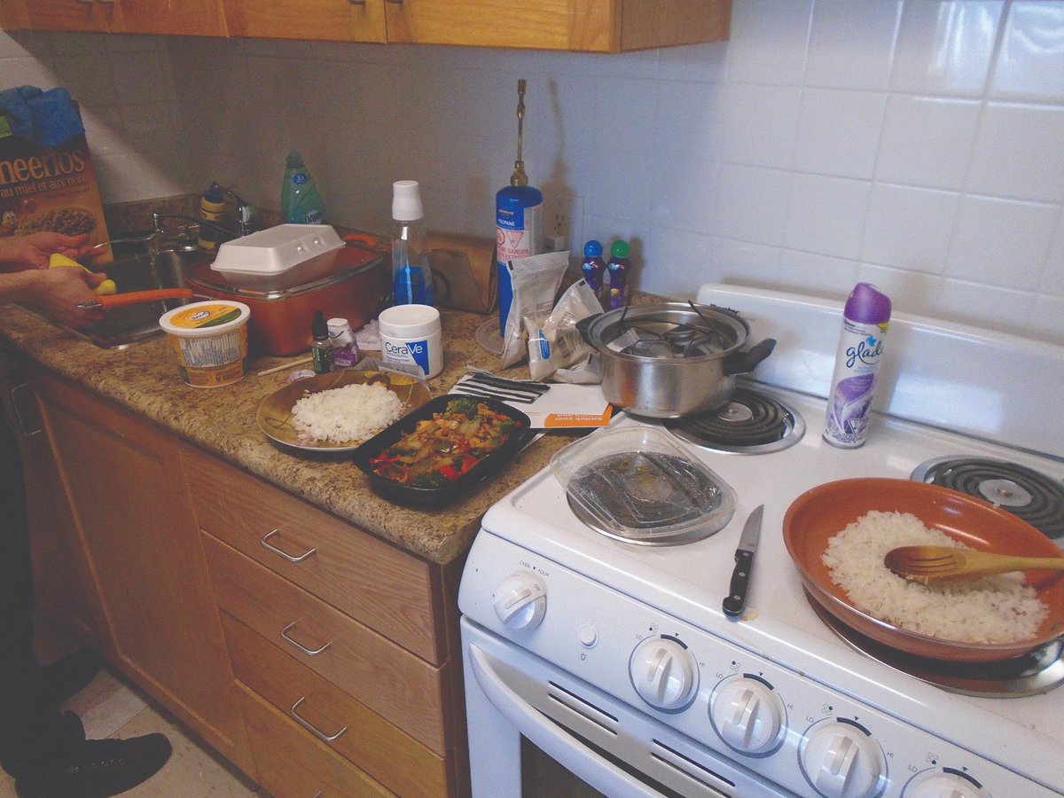 JAMC_CMAJ's tweet image. La méthode photovoix peut être utilisée pour augmenter la participation des populations vulnérables et faire la promotion de l’équité en matière de santé dans le milieu de la recherche.

Pour en savoir plus : cmaj.ca/lookup/doi/10.…

@nykiforuk_c @PLACE_lab @UAlbertaSPH