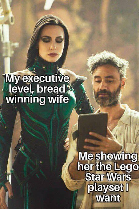 The shit my husband sends me to describe our relationship. He&rsquo;s special. https://t.co/cPVflzhtEC