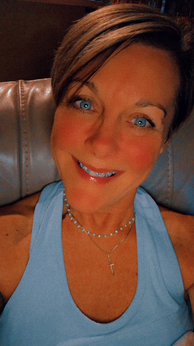 If there’s something you want to change about yourself, I encourage you to do so if you can.  It’s never too late. 
At first I was embarrassed & thought I was too old,  but finally said, “do what will make you happy.” #Braces #Adultbraces #DoWhatYouWant #NeverTooOld #Happy