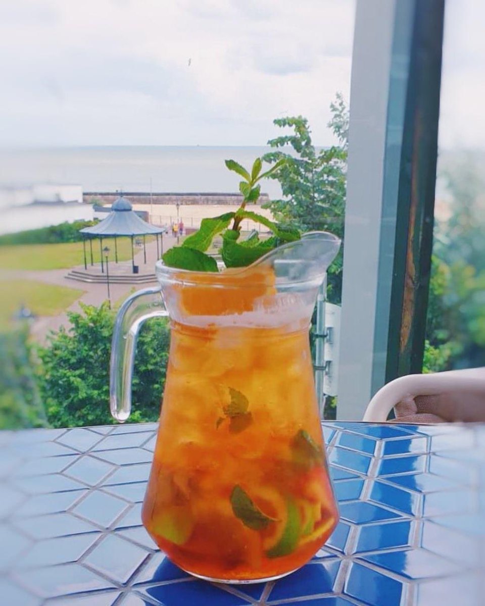 Now serving Pimms by the Jug! (Glasses also provided.. if needed 😆).
.
 Summer in a glass! 🍹.
.
.
.
#thecliffhotel #thecliff #gorleston #pimms #pimmsoclock #summer #summervibes #gorlestonbeach #gorlestononsea #norfolk #norfolkcoast #norfolkhotel #norfolkrestaurants