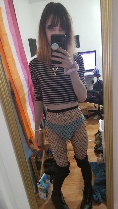 god home and took my skirt off, so now u get to look at my cute panties #nsfw #trans #panties https://t<a href="/tag/panties"class="tags"><span>#panties</span></a><a href="/tag/nsfw"class="tags"><span>#nsfw</span></a><a href="/tag/trans"class="tags"><span>#trans</span></a>