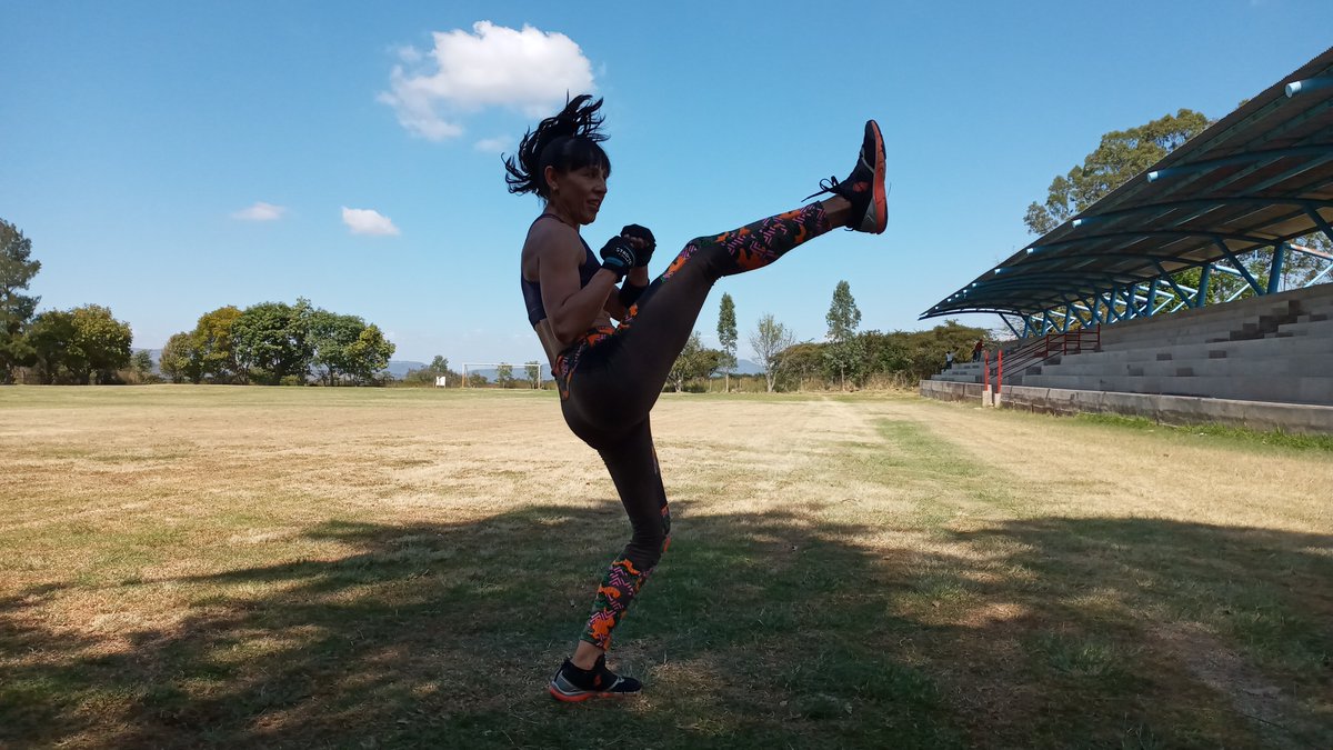 NachPonche's tweet photo. #KickTheBeat Desafía tus límites, entrena Strong Nation con nosotros. Síguenos en Facebook como: Strong Nation &amp; Zumba con Sussy 
https://t.co/KVYRkQeySE a través de @FacebookWatch https://t.co/mmsuGXtTsj