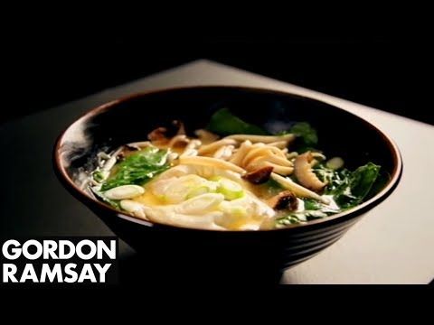Noodle Soup With Poached Eggs & Spring Onions | Gordon Ramsay

https://t.co/yJP5l63IpA https://t.co/mn0YDwN7rF