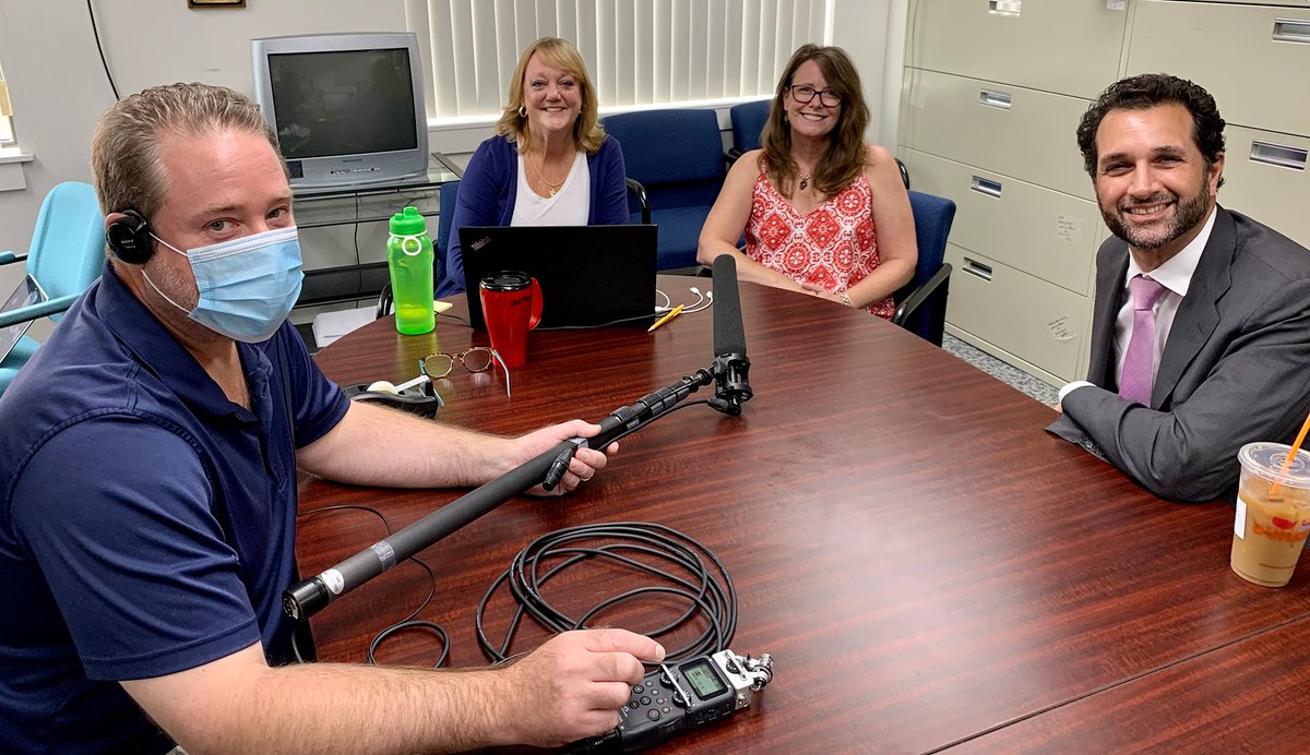 AFTCT's tweet photo. Rep @MCDforCT returned to #AFTinAction, joined @hochadel_jan & @UCPEA3695 prez @FeministSynergy to discuss #CTStateWorkers' efforts to win contracts that #FundOurFutureCT: https://t.co/fMYk2iAdKz #LaborRadioPod @AFTunion @AFT_PE @SEBAC_CT @laborradionet @podbean https://t.co/cbAMbDRzgH