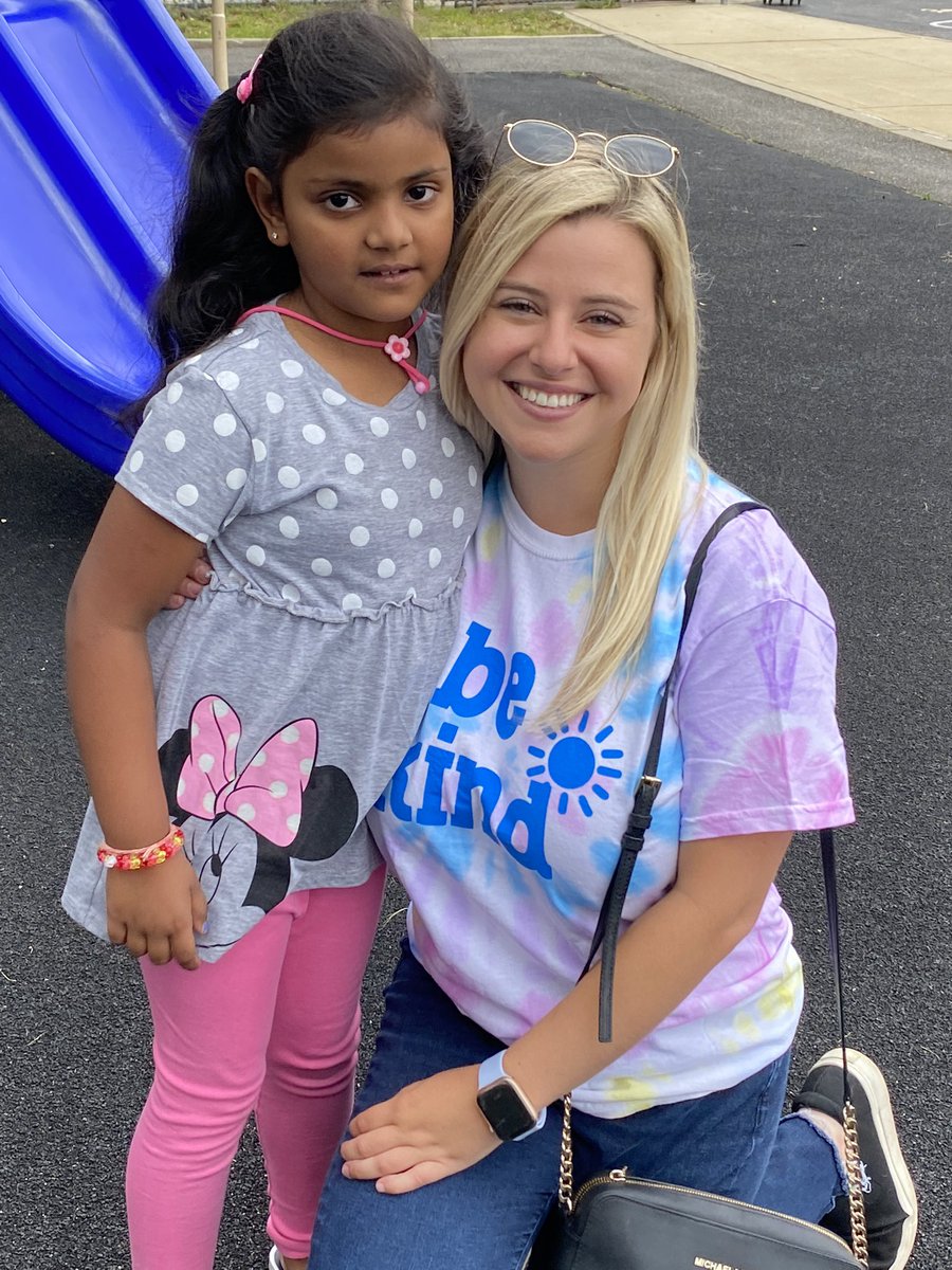 Time well spent in a magical place, with wonderful friends. . . 💙🤍#BelieveInBuck #LookForTheAwesome #IveFoundAwesome <a href="/VS24District/">Valley Stream 24 School District</a> <a href="/ValleyStreamWLB/">William L. Buck School</a>