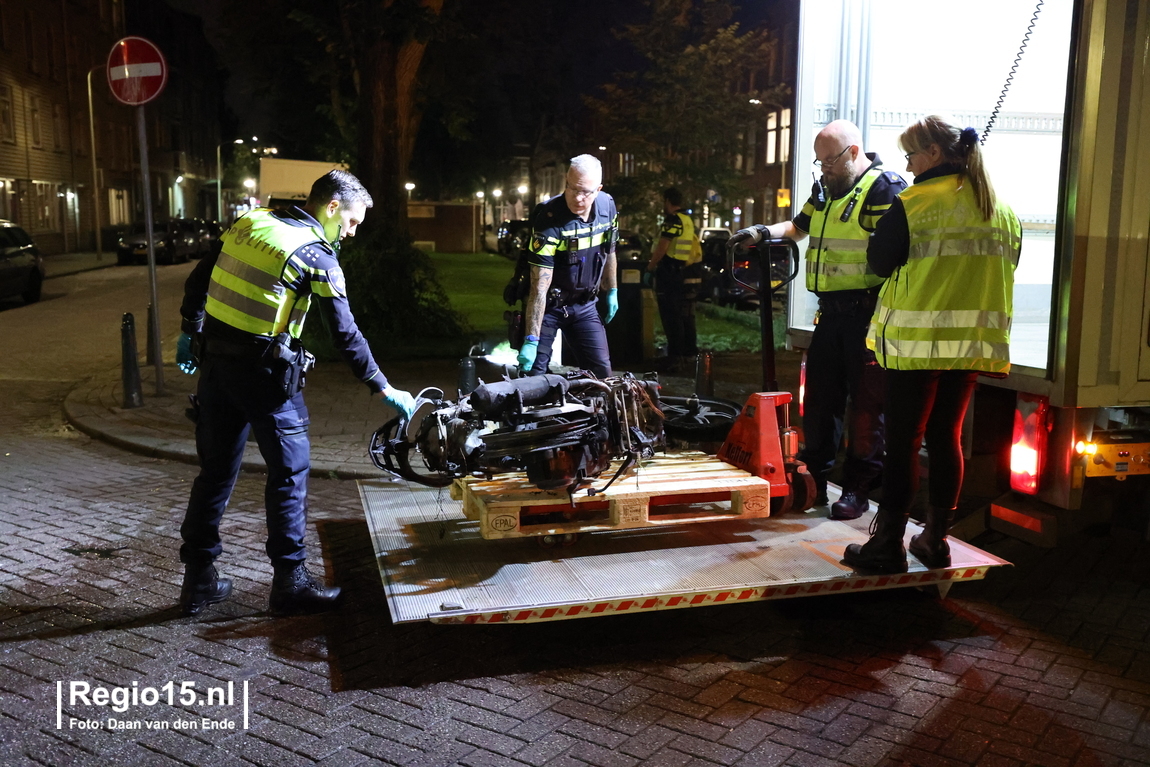 Nu online: Gestolen motorscooter van overleden jongen (16) mogelijk in brand gestoken op de #Engelenburgstraat in #DenHaag