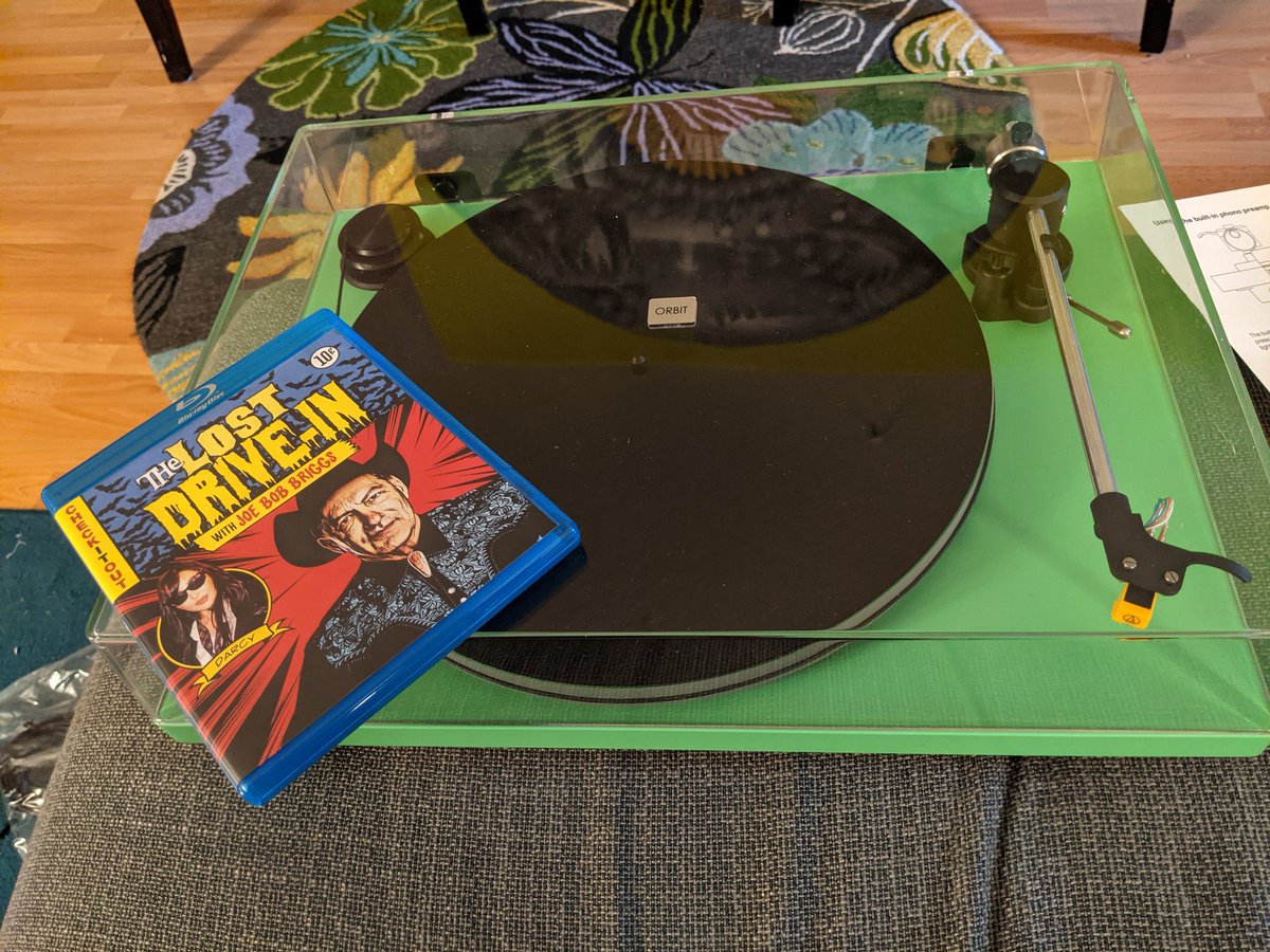 MrsMarksmath's tweet photo. Got two awesome things in the mail today! Bought the record player just so that I can listen to my Joe Bob vinyl 🤠
@therealjoebob @kinky_horror @SetDarcyFree @uturnaudio @STSPhonoCo
#mutantfam #TheLastDriveIn #vinyl #uturnaudio https://t.co/MOvstMCKOM