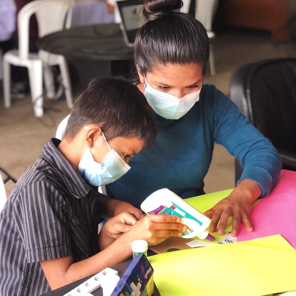 GlobalStrays's tweet photo. 🤞🏻Pledge to make a difference🤞🏻

This is Diego! He was one of many attendees @ #GlobalStrays second educational workshop in NI 🇳🇮 on 07/10. They worked hard to make basic animal care pamphlets &amp; pledged to share them with their friends &amp; families to spread the knowledge! https://t.co/SYtBQqdHlJ