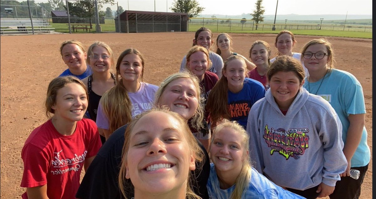 Arlington_HS_SB's tweet photo. Excited to see these girls working hard together.  Senior conditioning is one of my favorite traditions. 

Keep working hard, ladies! #ArloProud https://t.co/Zh1SOwOTu1