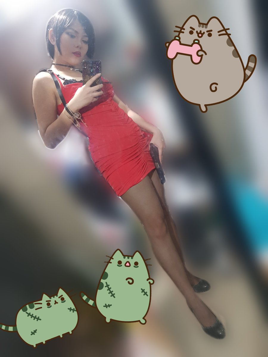 Ada trial!!!!! need to change my wig and choker and the ruching i did on the dress keeps coming apart but we'll fix it!!!!! (eventually)