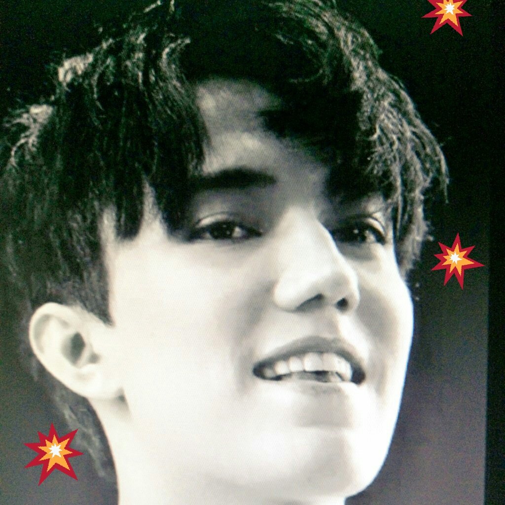 Tana64378754's tweet photo. @KevanKenney @dimash_official @MTV REQUEST @dimash_official @MTV 
#FridayLivestream 
#DQ
#DimashDearsMissYou https://t.co/u2osPZjIT6