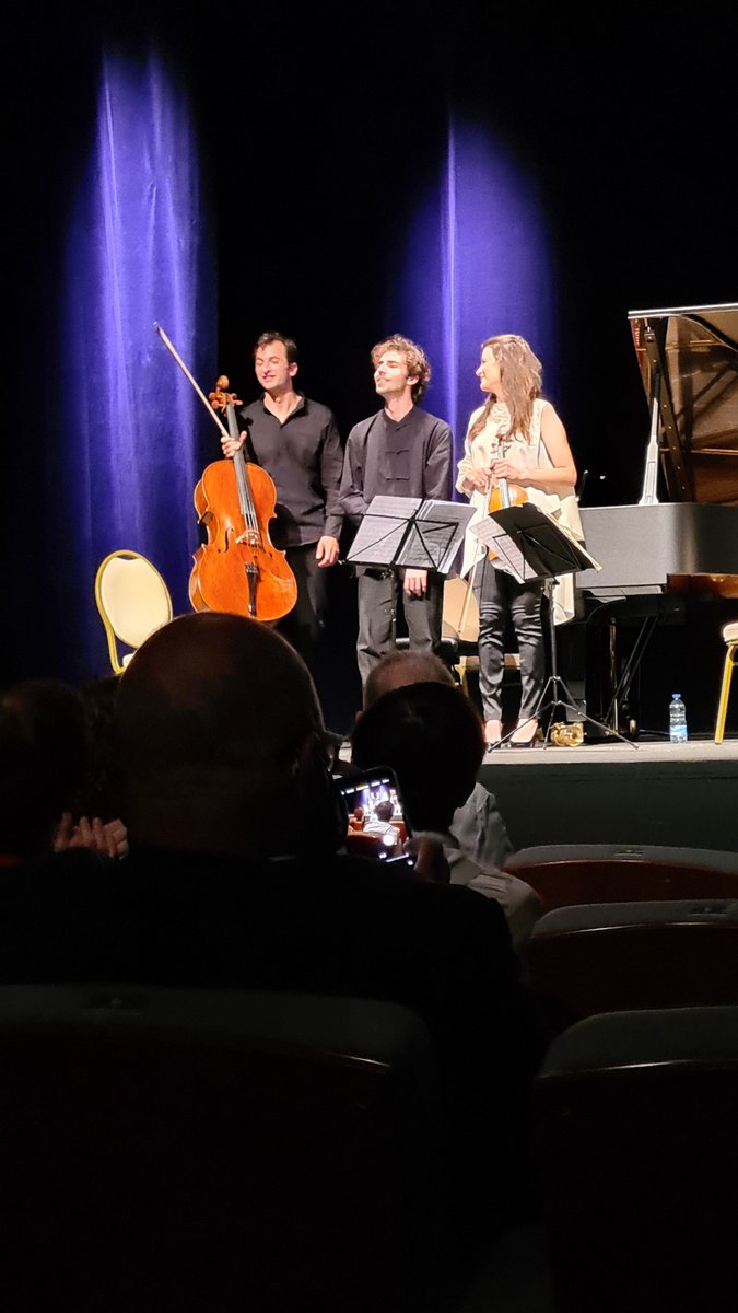 <a href="/PetrovaLiya/">Liya Petrova</a> <a href="/AurelienPascal/">Aurélien Pascal</a> &amp; #AlexandreKantorow à #BiarritzPianoFestival <a href="/Ville2Biarritz/">Ville de Biarritz</a> <a href="/BiarritzCulture/">Biarritz Culture</a>