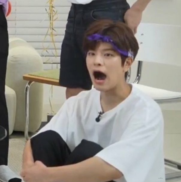binbokks's tweet photo. ignoring the tl for a minute here bc have u seen him?? idk i feel like everyone should https://t.co/8YDF8on9y7