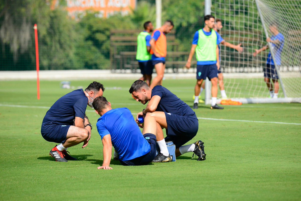Pablo7Fdez's tweet photo. Muy buena semana de trabajo en Marbella. Seguimos preparándonos para el inicio de temporada. 

🏋🏻‍♂️🔋🛠❄️

@Cadiz_CF #preseason #recovery https://t.co/8uRpcQXluT
