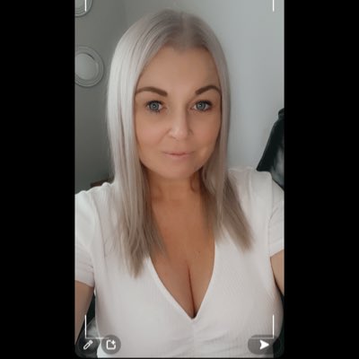 StickyvikVicky's tweet image. #NewProfilePic