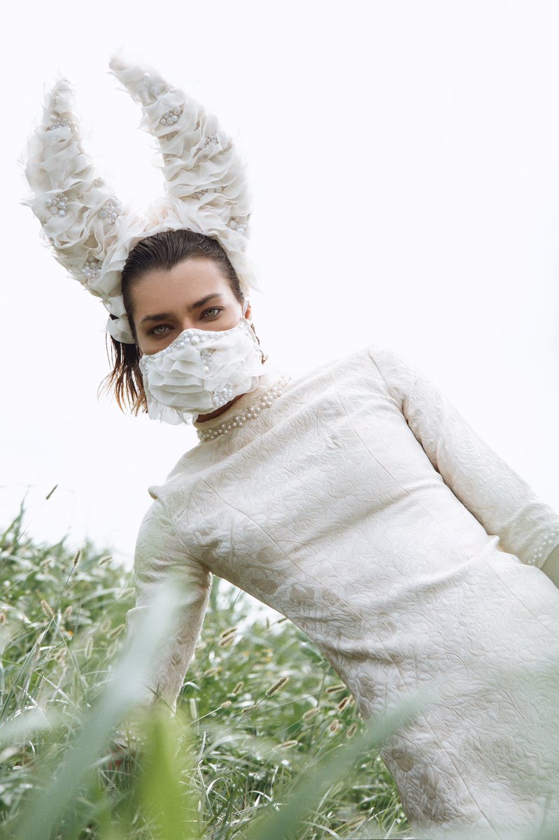 kylexkilgore's tweet photo. SΗΛDΘШ FΘЯΜS

@kylexkilgore X @ThespianNiCk Huldra Horns &amp; Mask

Photo: Luca De Massis

#designermasks  #avantgarde #avantgardefashion https://t.co/NMDpvbMLDY