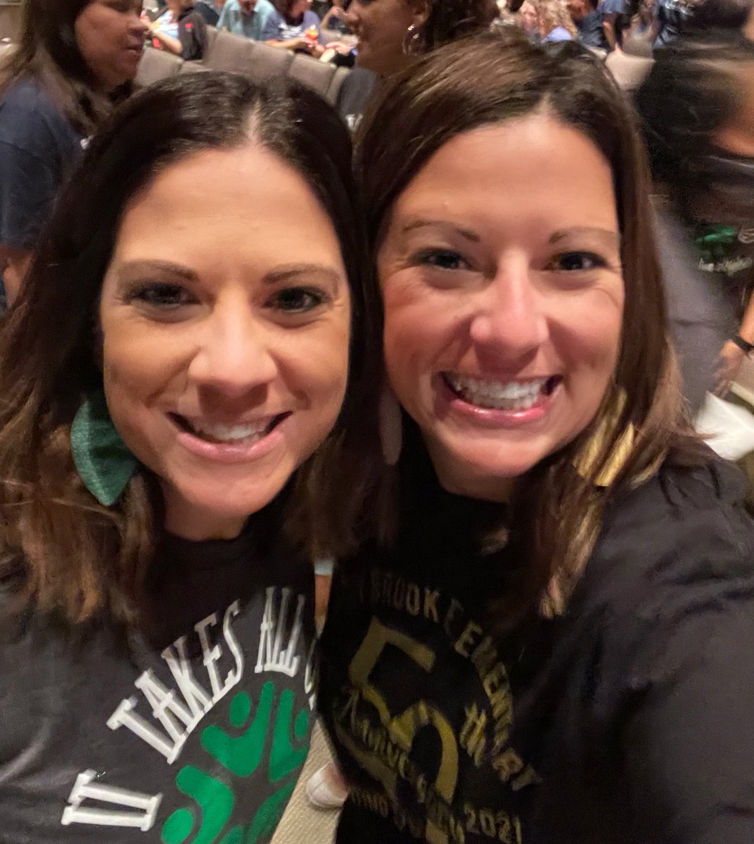 BME_Harrop's tweet photo. The best way to start the year is with family! Sisters at HEB convocation today! #THSgrads #HEBISDtheplace2b https://t.co/Vu59D0baRe